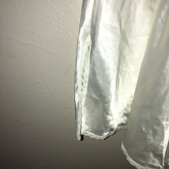 VICTORIA’S SECRET Ivory Satin Embroidered Lace Baby Doll Slip Y2K Sz M - Picture 7 of 13